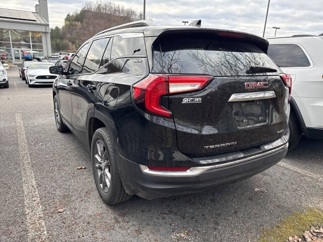 2023 GMC Terrain SLT