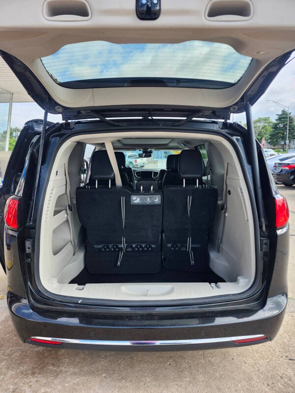 2018 Chrysler Pacifica Touring L Plus