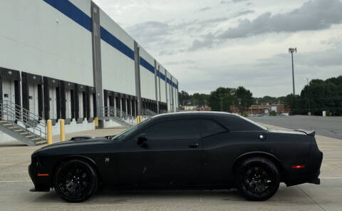 2016 Dodge Challenger 392 HEMI Scat Pack Shaker