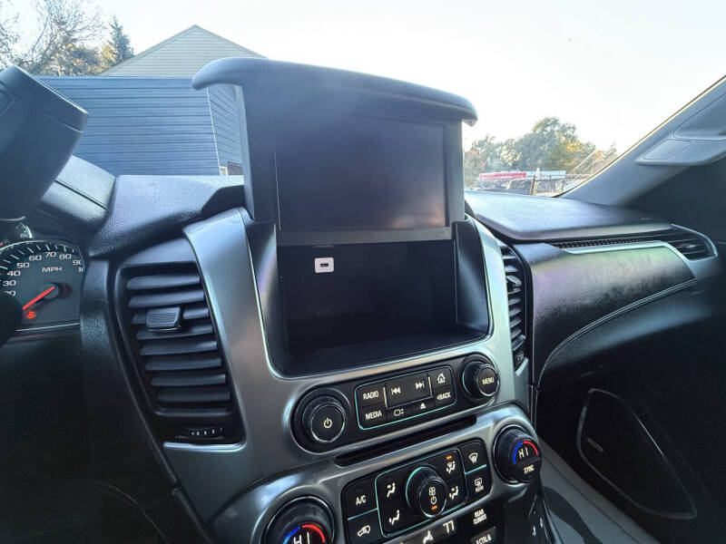 2015 Chevrolet Suburban LT