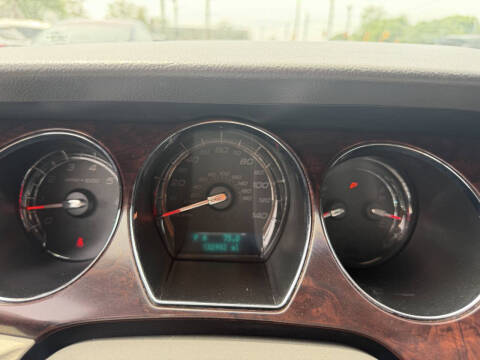 2010 Ford Taurus SEL