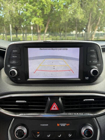 2019 Hyundai Santa Fe SE 2.4L