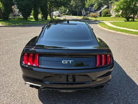 2022 Ford Mustang