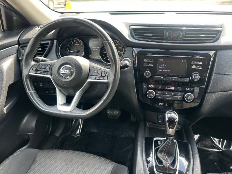 2017 Nissan Rogue