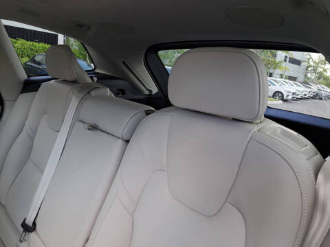 2026 Volvo XC60 T8 Ultra