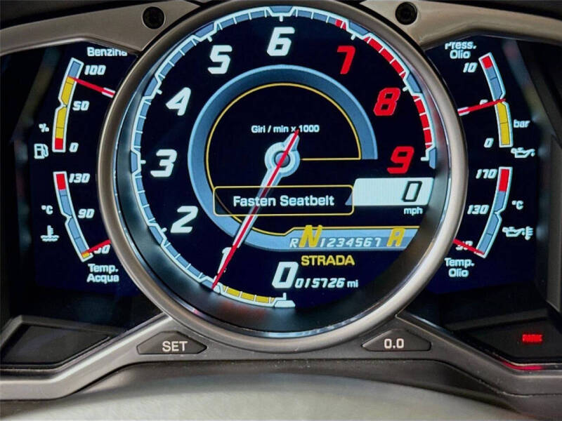 2015 Lamborghini Aventador LP 700-4