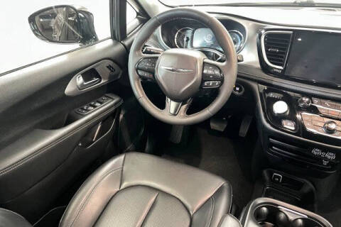 2024 Chrysler Pacifica Plug-In Hybrid