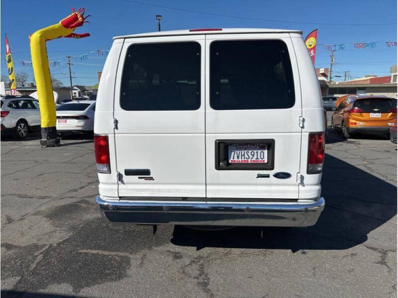 2013 Ford E-Series E-150 XLT