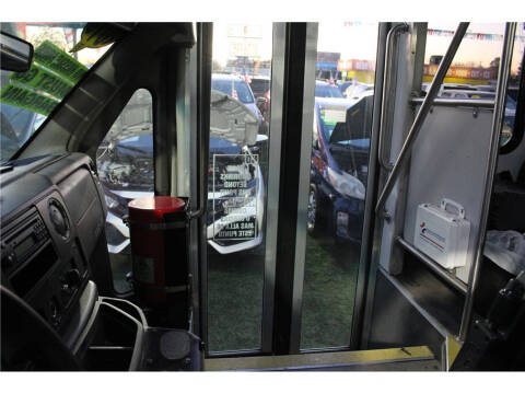 2016 Ford E-Series E-450 SD