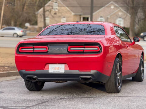 2016 Dodge Challenger SXT Plus
