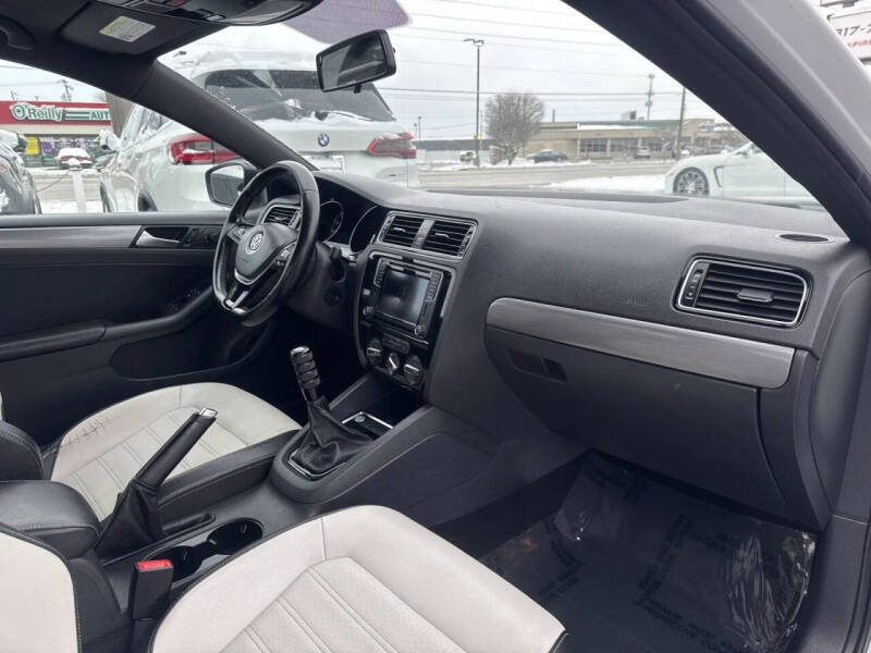 2016 Volkswagen Jetta 1.8T Sport