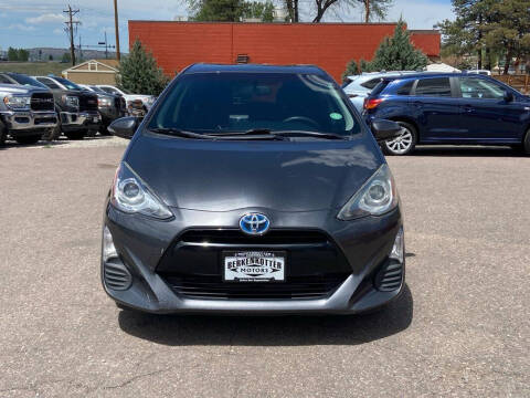 2016 Toyota Prius c Two