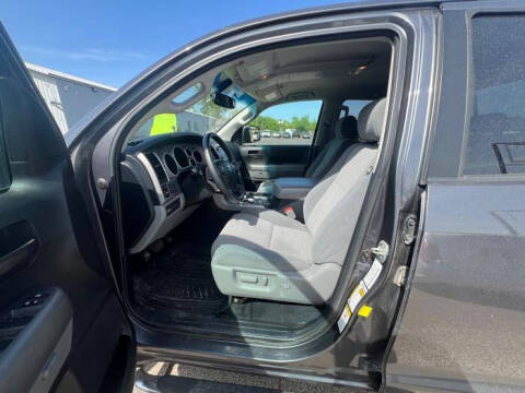 2012 Toyota Tundra Grade