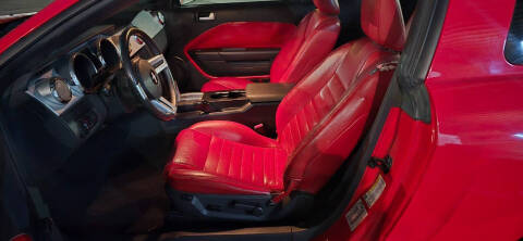 2005 Ford Mustang GT Deluxe