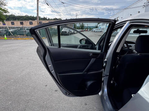 2011 Mazda MAZDA3 i Sport