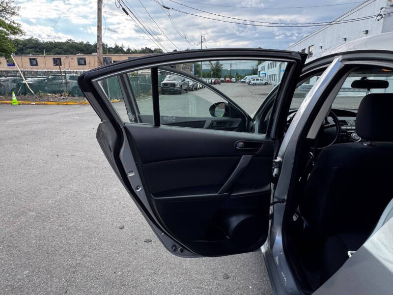 2011 Mazda MAZDA3 i Sport