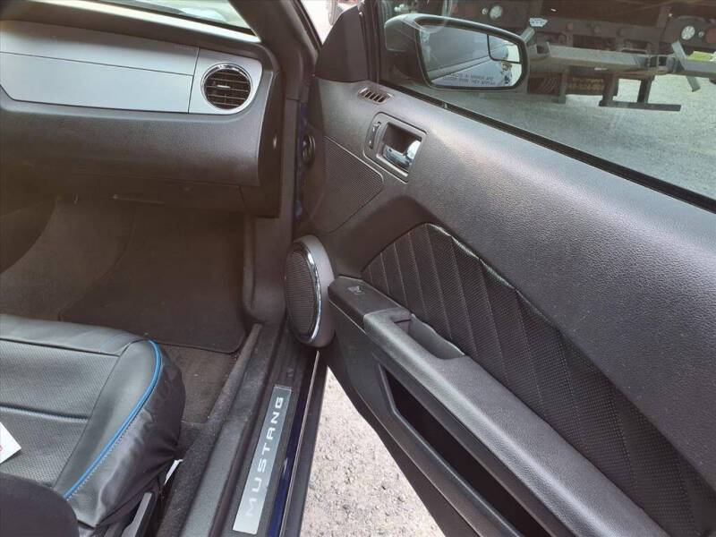 2012 Ford Mustang V6