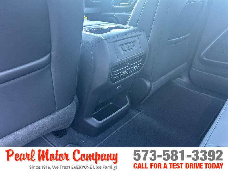 2025 Chevrolet Silverado EV LT