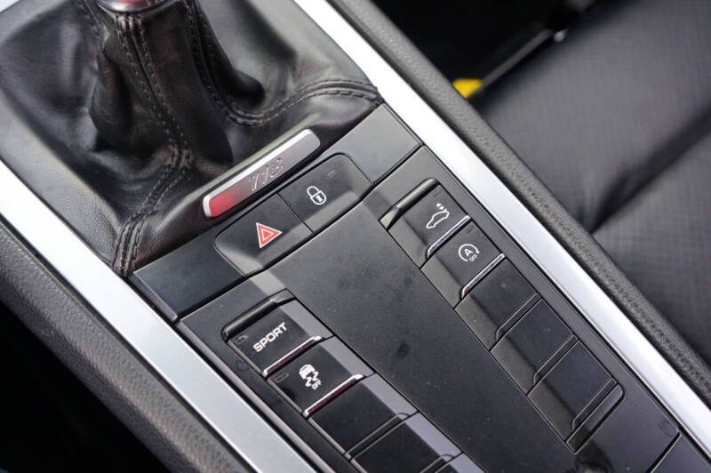 2018 Porsche 718 Cayman