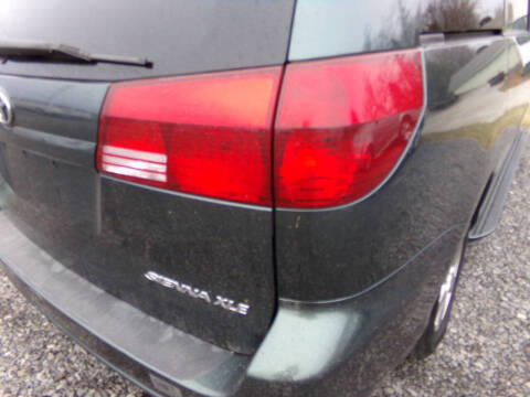 2004 Toyota Sienna XLE 7 Passenger