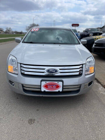 2009 Ford Fusion for sale at UNITED AUTO INC in South Sioux City NE