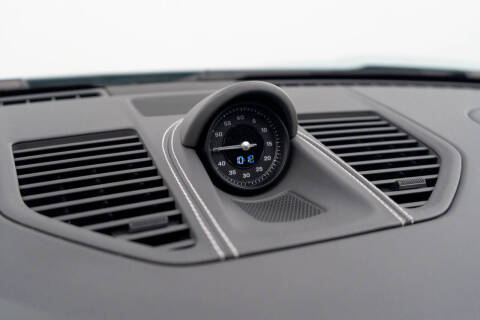 2025 Porsche 911 Carrera