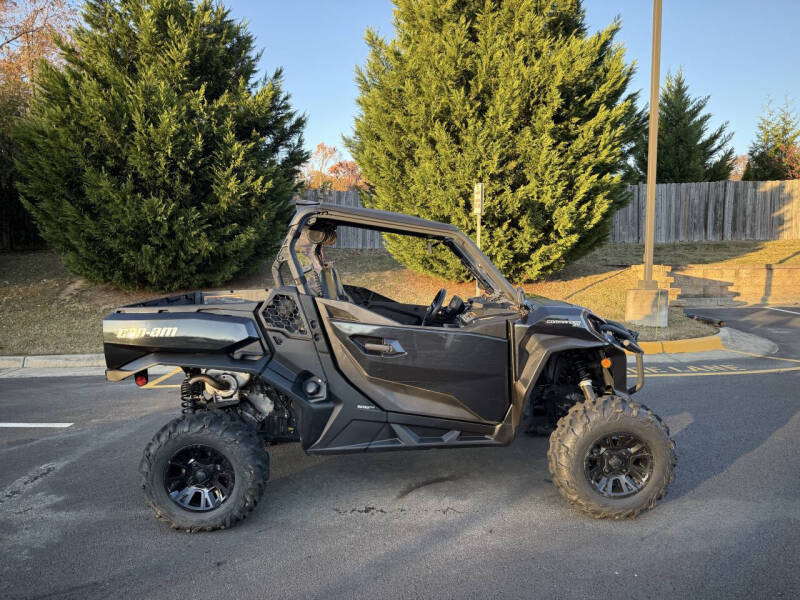 2023 Can-Am Commander XT