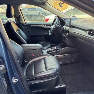 2020 Ford Escape SEL