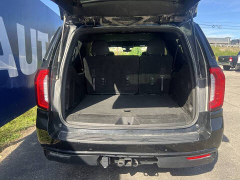 2022 GMC Yukon XL SLE