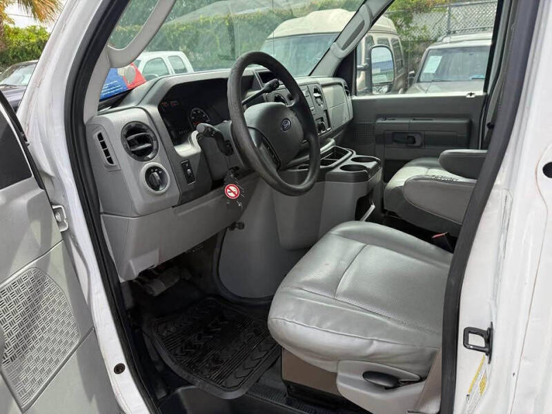 2013 Ford E-Series