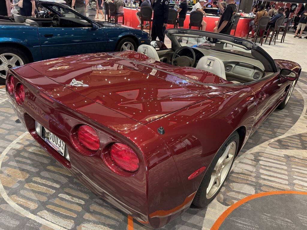 2003 Chevrolet Corvette 18