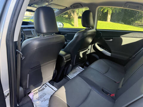 2012 Toyota Prius Two