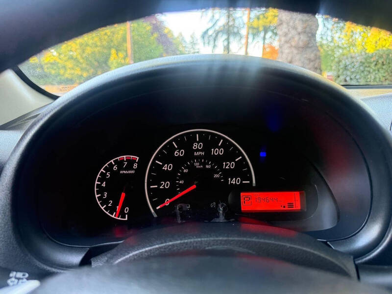 2015 Nissan Versa 1.6 S Plus