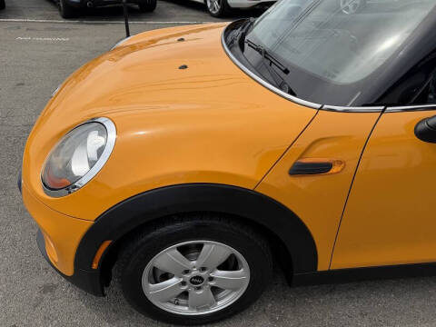 2016 MINI Hardtop 2 Door Cooper