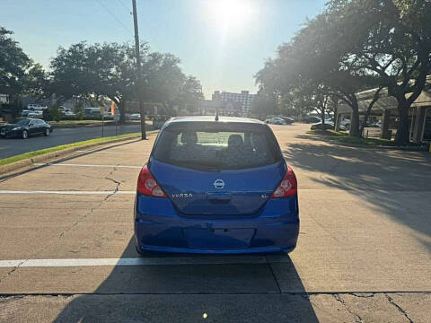 2010 Nissan Versa 1.8 S