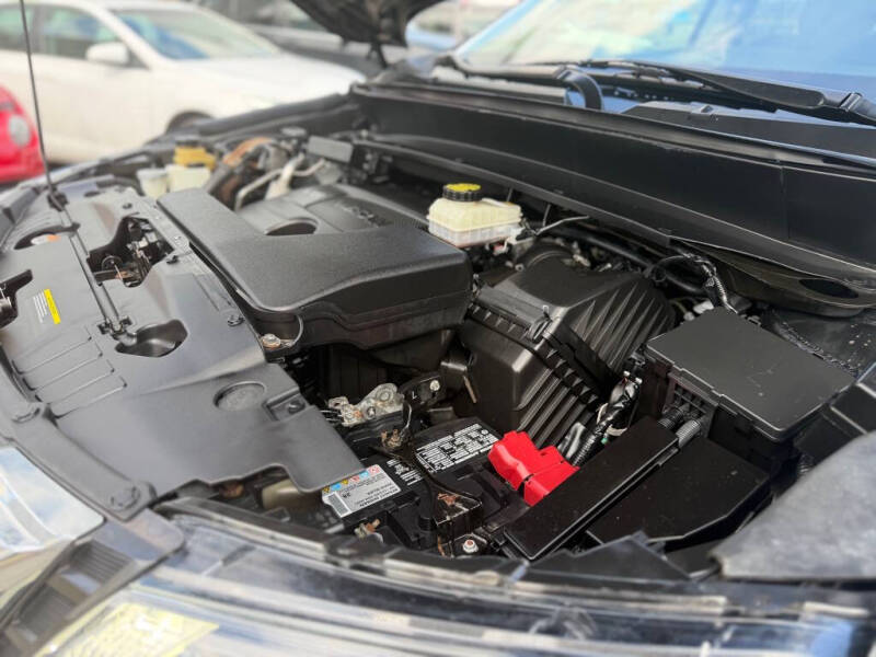 2019 Nissan Pathfinder S