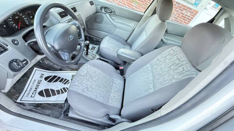 2005 Ford Focus ZX4 S