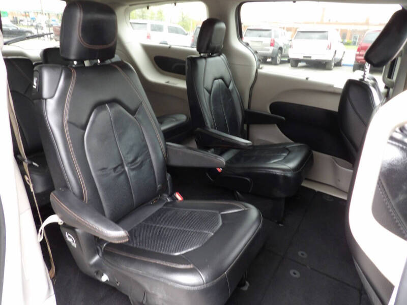 2018 Chrysler Pacifica Touring L