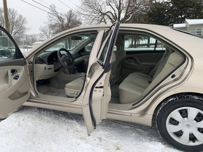 2009 Toyota Camry LE