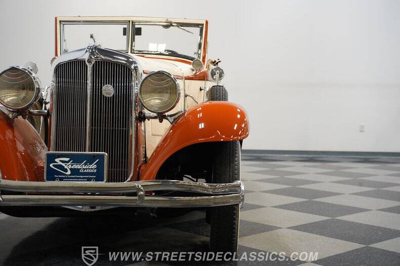 1932 Chrysler Cirrus