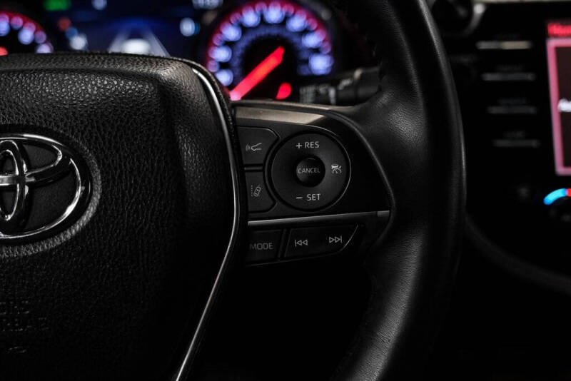 2020 Toyota Camry XSE