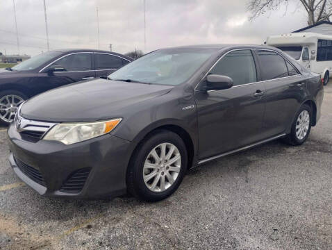 2014 Toyota Camry Hybrid for sale at John 3:16 Motors in San Antonio TX