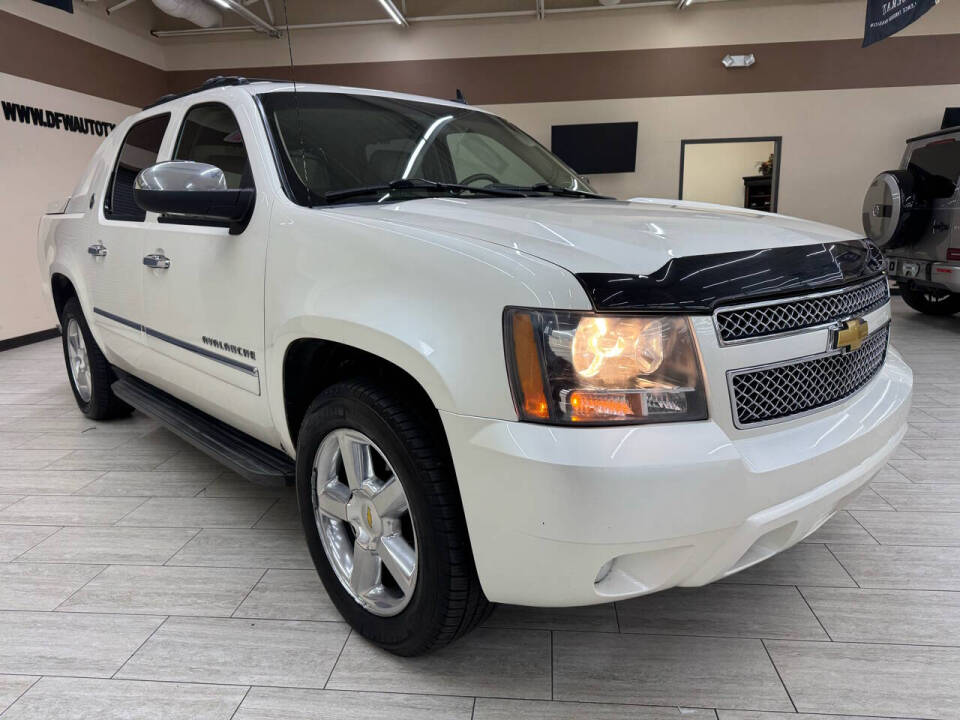 2013 Chevrolet Avalanche for sale at DFW Auto & Services Inc in Fort Worth, TX