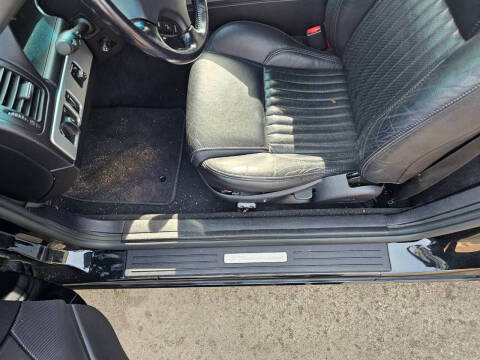 2005 Ford Thunderbird Deluxe