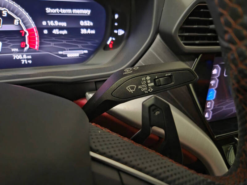 2020 Lamborghini Urus