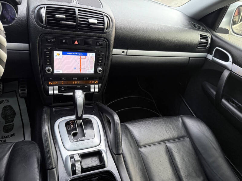 2005 Porsche Cayenne S