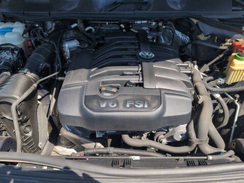 2012 Volkswagen Touareg VR6 Lux