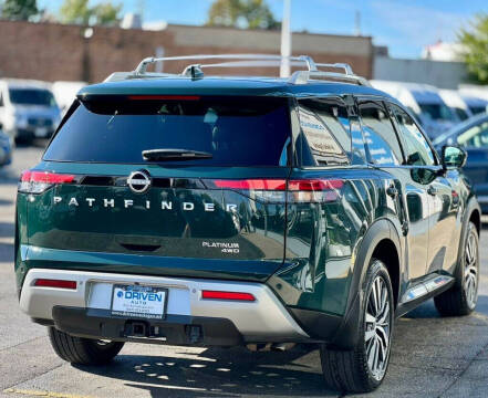 2022 Nissan Pathfinder Platinum