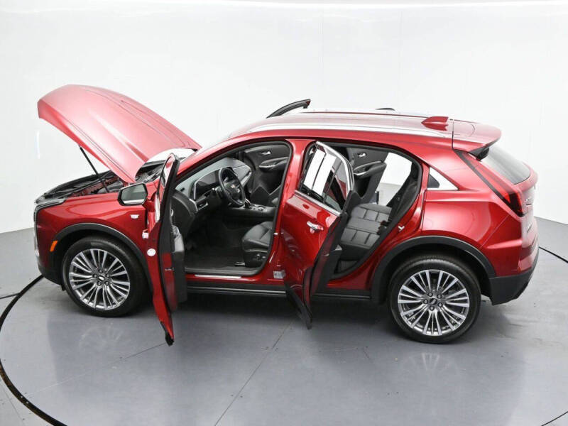 2024 Cadillac XT4 Premium Luxury