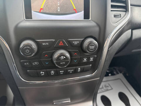 2018 Jeep Grand Cherokee Laredo